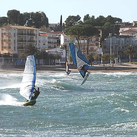 In Spain Near Sandy 公寓